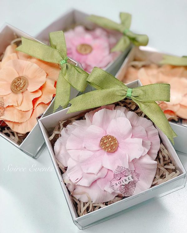 Individually Boxed 3D Flower Cookies