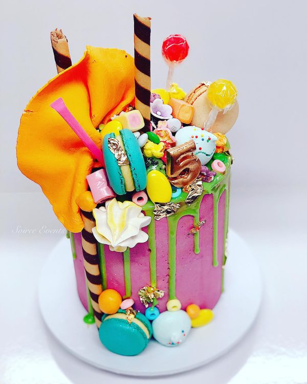 Colour Pop Dreamland Cake - Image 3